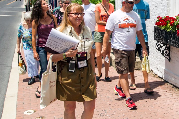 Casey leading a tour